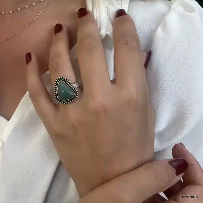N5527c Bague Chrysoprase Verte Triangle Argent 925 Réglable - Bijoux Bagues en ligne Ninanina