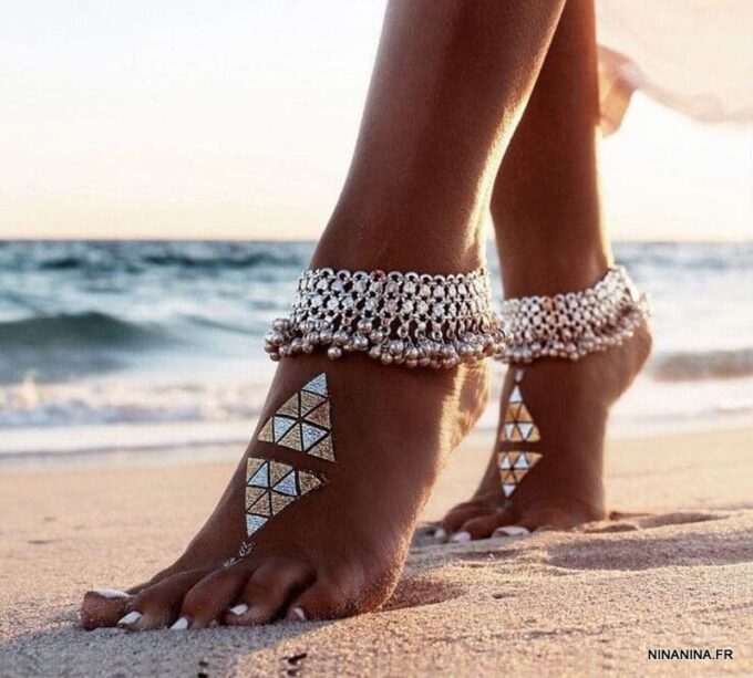 N5622 bracelet chaine de cheville femme tribale grelots métal argent NINANINA