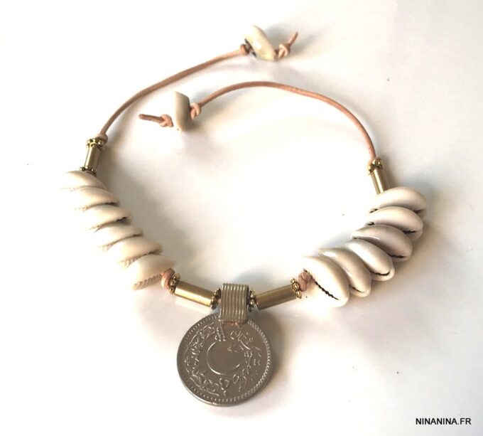 N5673g Bracelet cheville avec coquillage sur cordon cuir naturel - Bijoux de pied en ligne Ninanina
