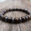 N5675b Bracelet elastique mala homme perles bois marron rondelles métal noir - Bijoux Bracelets en ligne Ninanina