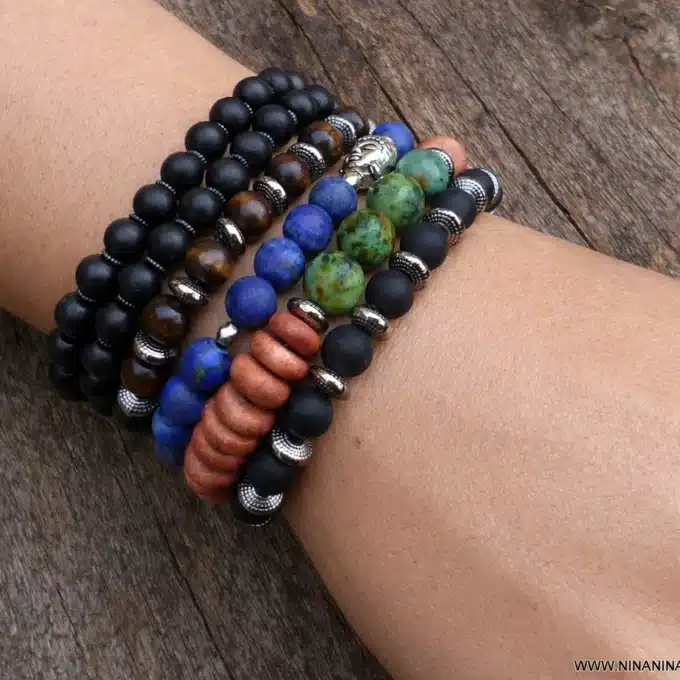 N5675c Bracelet perles bois homme marron et rondelles noires montées sur elastique - Bijoux Bracelets hommes en ligne Ninanina