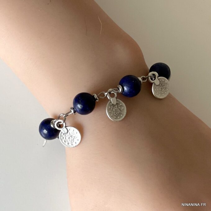 N569e Bracelet perles Lapis Lazuli femme breloques argentées - Bijoux Bracelets en ligne Ninanina