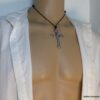 N5740v Collier homme femme cordon cuir grande croix métal argent NINANINA