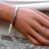 N5817A Bracelet turquoises blanches perle tube métal argenté - Bijoux en ligne NINANINA