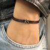 N5827c Bracelet personnalisé cordon cuir lettre argentée - Bijoux Bracelets personnalisés en ligne Ninanina