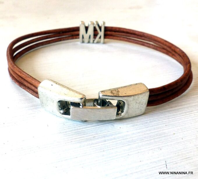 N5827d Bracelet cordon cuir et lettres métal argenté - Bijoux en ligne NINANINA