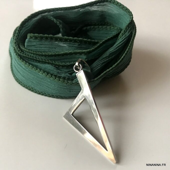 N5845 Bracelet corse femme lacet soie vert pendentif Acier Acier inoxydable - Bijoux Bracelets en ligne Ninanina