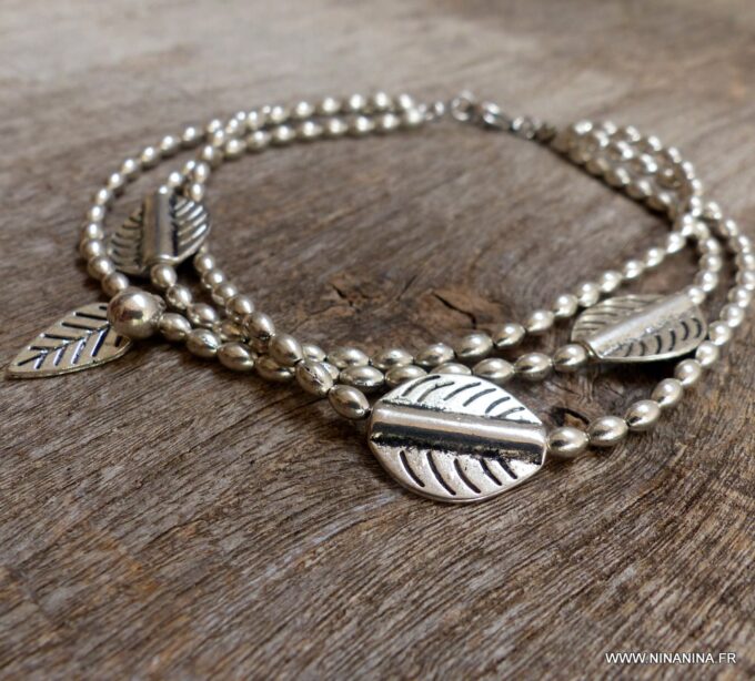 N5861a Bracelet de bras 3 rangs perles et breloques métal argenté vieilli - Bijoux Bracelets en ligne NINANINA