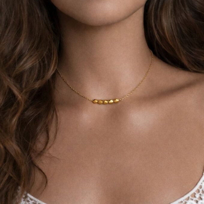 N5947b Collier or fin artisanal - perles à facettes cristal de boheme et chaine plaqué or 14 carats gold filled - Bijoux Colliers femmes en ligne Ninanina