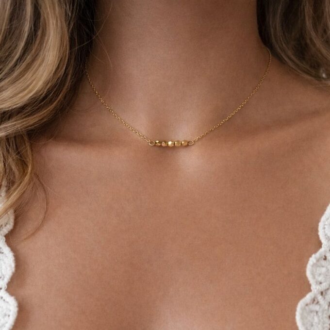 N5947d Collier or fin artisanal - perles à facettes cristal de boheme et chaine plaqué or 14 carats gold filled - Bijoux Colliers femmes en ligne Ninanina