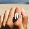 N5988a Bague bohème coquillage cauri métal argenté - Bijoux Bagues en ligne ninanina