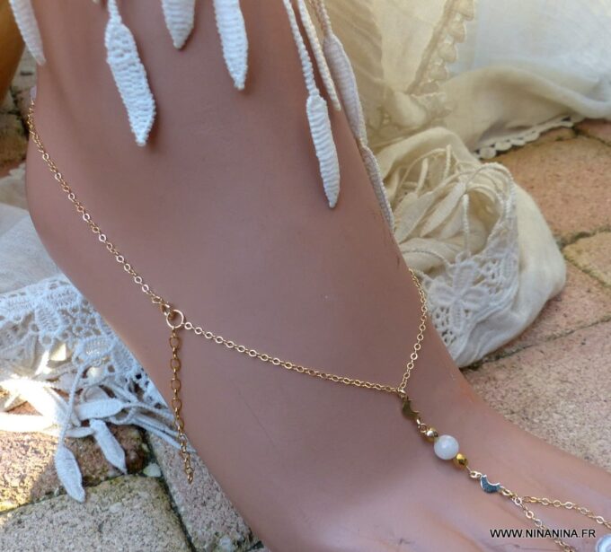 N6020a Chaine de cheville pierres fines pierre de lune croissant lunes plaqué or - Bijoux Chaines en ligne ninanina