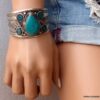 N6044m Bracelet manchette artisanal ethnique indien avec turquoise forme poire sertie - Bijoux Bracelets en ligne Ninanina