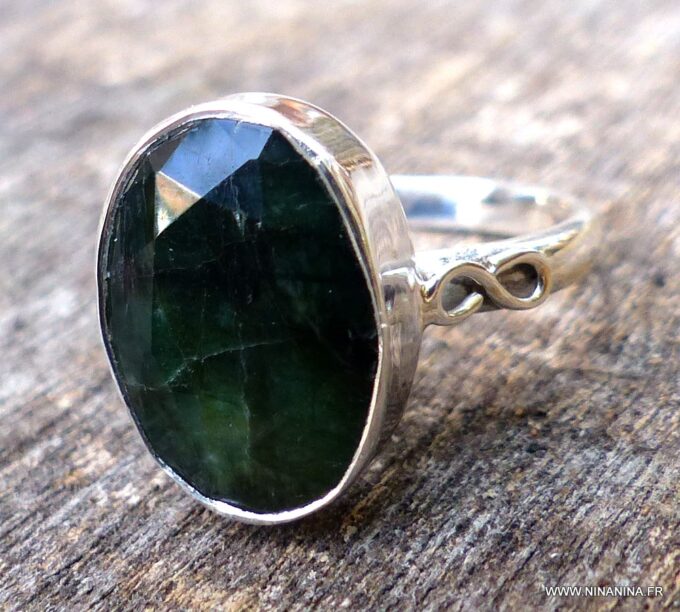N6088 Bague forme ovale émeraude verte argent 925 massif - Bijoux Bagues en ligne Ninanina