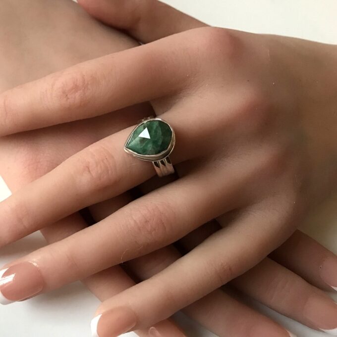 N6089o Bague forme poire émeraude verte argent 925 massif - Bijoux Bagues en ligne Ninanina