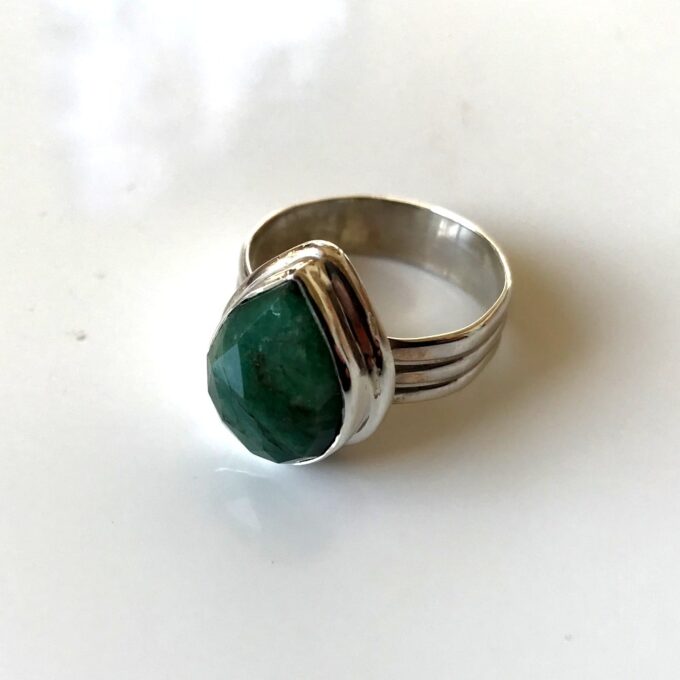 N6089p Bague forme poire émeraude verte argent 925 massif - Bijoux Bagues en ligne Ninanina