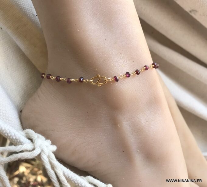 N6095e Chaine de cheville pierre fine grenat rouge infini Plaqué Or - Bijoux de pied en ligne Ninanina