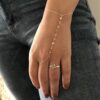 N6142d Bracelet bague - chaine de main argent opales roses - Bijoux Bracelets en ligne Ninanina