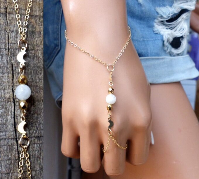 N6150h Bracelet bague - chaine de main pierres fines pierre de lune plaqué or - Bijoux Bracelets en ligne Ninanina