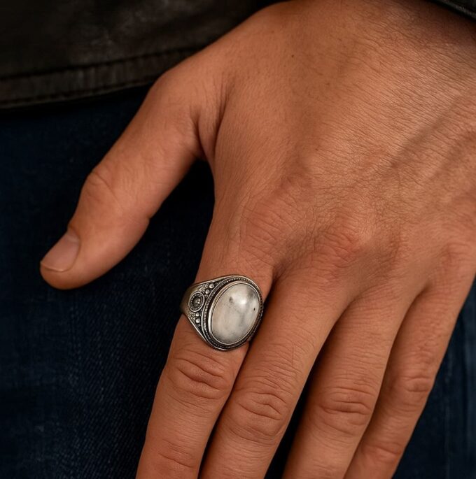N6161a Bague pour homme ou femme pierre de lune ovale - chevalière argent - Bijoux Bagues hommes en ligne Ninanina