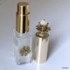 N6165a Flacon parfum original atomiseur pompe métal doré - Accessoires vaporisateurs de parfums en ligne Ninanina Flacon de parfum original en verre de forma carrée avec atomiseur pompe en métal doré - Accessoire artisanal fait main signé Ninanina