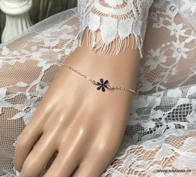 N6186b Bracelet Argent fleur fin sur chaine pour femme - Bijoux Bracelets en ligne Ninanina