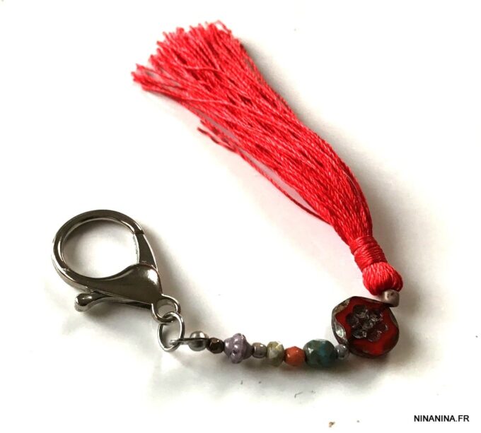 N6232a Bijou de sac pompon rouge - Porte clé boheme femme - Bijoux Accessoires en ligne Ninanina