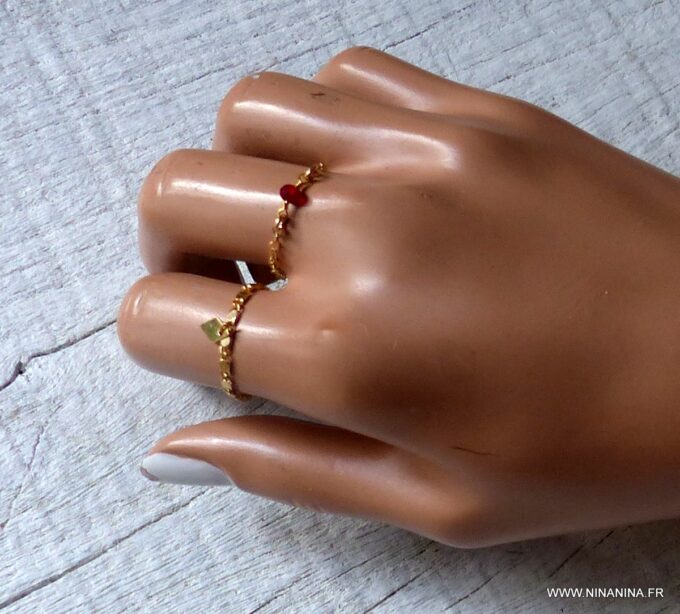 N6273a Bague fine chaine minimaliste plaqué or Et pierre Grenat rouge naturelle - Bijoux Bagues en ligne Ninanina