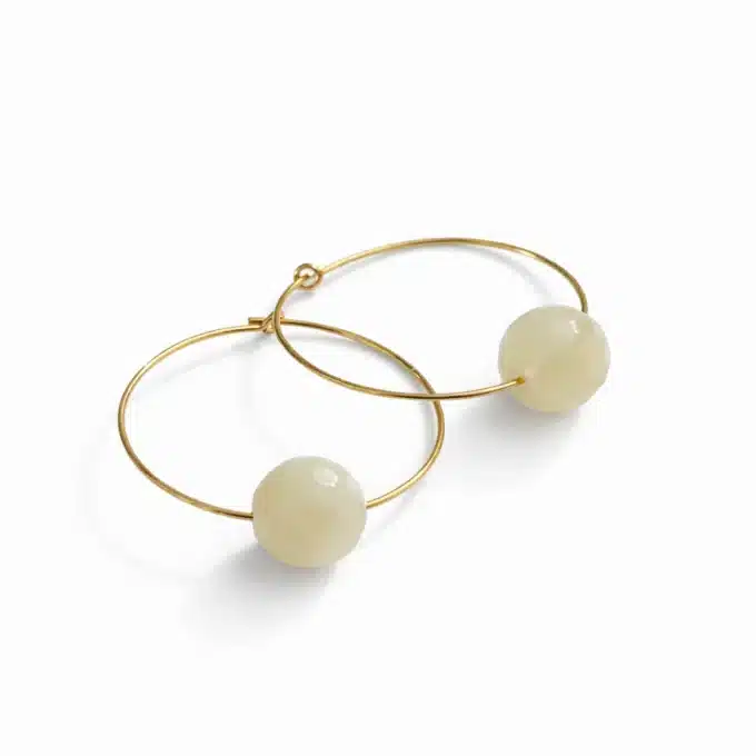 N6280C Boucles d'oreille Creoles femme plaqué Or perle en Pierre de Lune naturelle faites main - Bijoux d'oreille femmes en ligne Ninanina