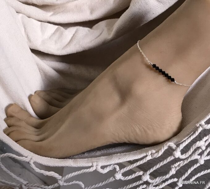 N6295b Chaine de cheville Swarovski perles noires Argent 925 - Bijoux de pied en ligne Ninanina