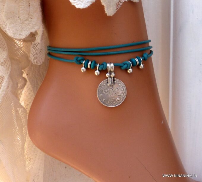 N6371l Bracelet de cheville ethnique cordon cuir et argent plaqué - Bijoux Bracelets en ligne Ninanina