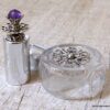 N6385m Atomiseur parfum rechargeable métal argent et améthyste - Accessoires Vaporisateurs en ligne Ninanina