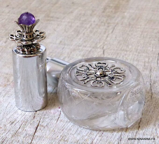 N6385m Atomiseur parfum rechargeable métal argent et améthyste - Accessoires Vaporisateurs en ligne Ninanina