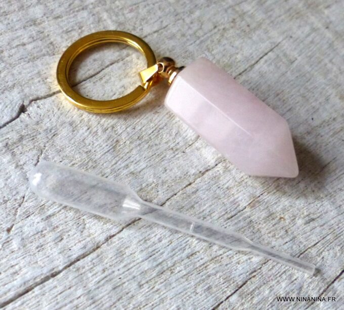 N6421c Porte clé femme pendentif mini flacon de parfum en quartz rose et plaqué or - Bijoux Porte clés en ligne Ninanina