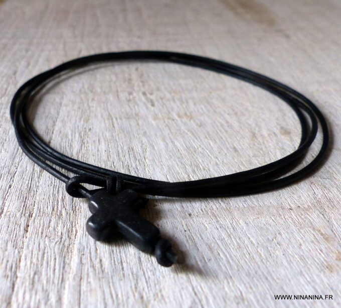 N6477a Bracelet de cheville homme croix noire cordon cuir - Bijoux Bracelets en ligne Ninanina