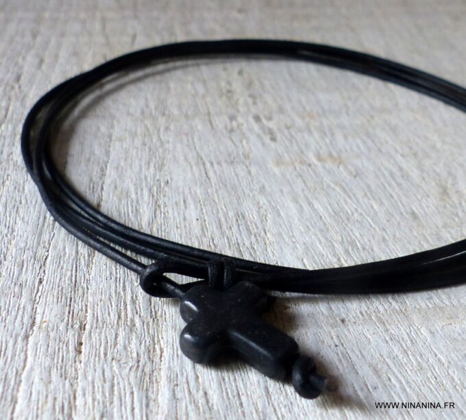 N6477e Bracelet de cheville homme croix noire cordon cuir - Bijoux Bracelets en ligne Ninanina