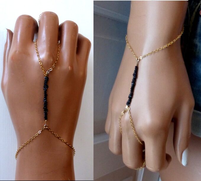 N6488c Bracelet bague chaine main Diamant noir plaqué or - Bijoux Bracelets en ligne Ninanina