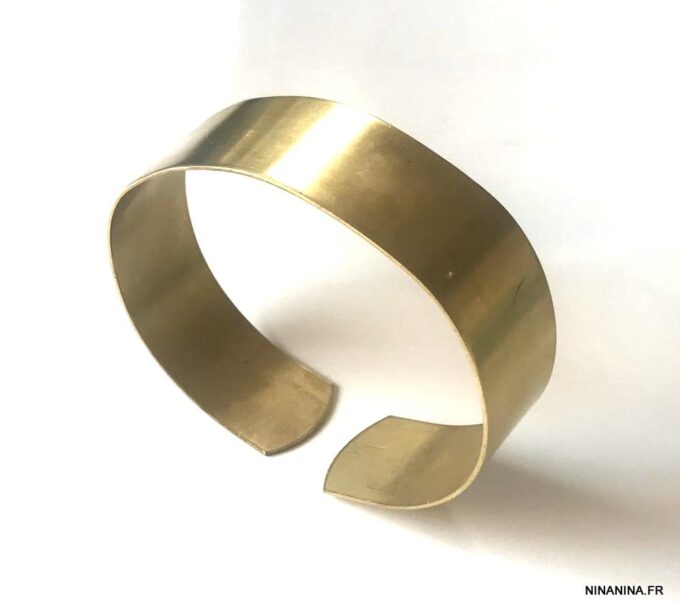N7205e Bracelet de cheville large tribal laiton doré pour femme - Bijoux de pîed en ligne Ninanina
