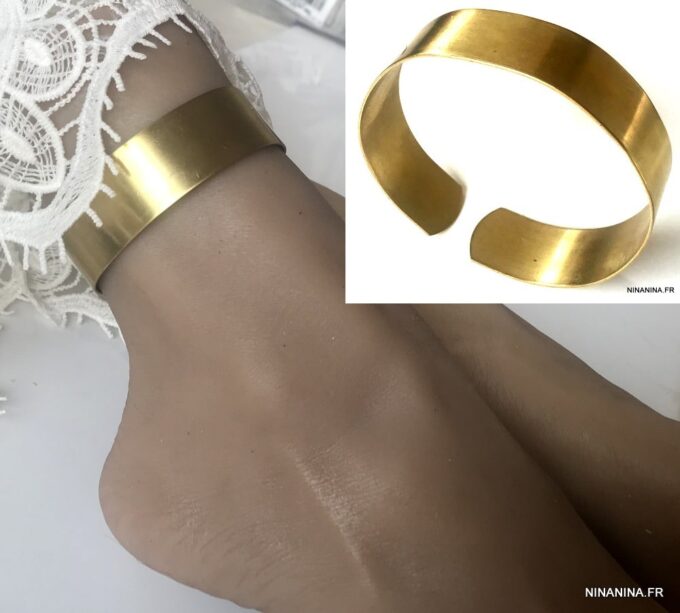 N7205i Bracelet de cheville large tribal laiton doré pour femme - Bijoux de pîed en ligne Ninanina