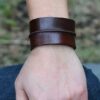 N7218a Bracelet de force cuir femme ou homme - Manchette marron - Bijoux Bracelets en ligne Ninanina