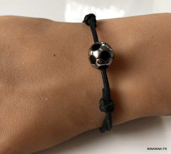 N7278a Bracelet ballon de foot acier inoxydable cordon réglable - Bijoux Bracelets en ligne Ninanina