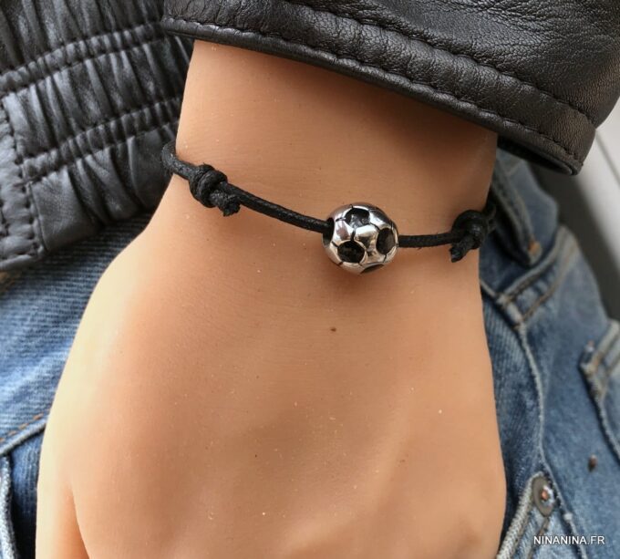 N7278f Bracelet ballon de foot acier inoxydable cordon réglable - Bijoux Bracelets en ligne Ninanina