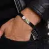 N8587 Bracelet homme lacet cuir plat lisse marron et fermoir rectangulaire acier argenté - Bijoux Bracelets hommes en ligne Ninanina