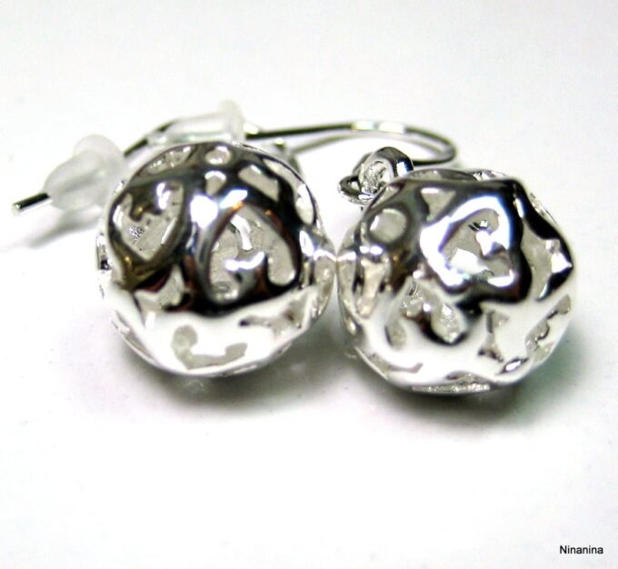 N971tera_boucles_boules_plaque_argent