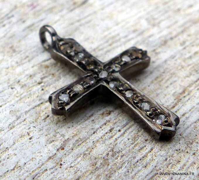 N6507b Pendentif croix femme diamant argent noir - Bijoux Pendentifs en ligne Ninanina