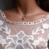 N6518a collier de dos mariage argent et pierres violettes en améthyste naturelle - Bijoux Colliers en ligne Ninanina