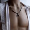 N6519f Collier triskel homme cuir et acier argenté - Bijoux Collliers en ligne Ninanina