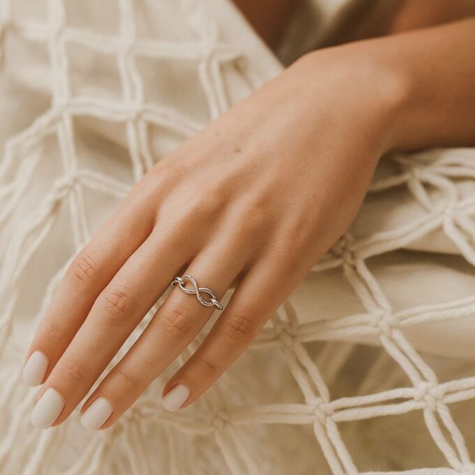 N6584c Bague infinity argent 925 massif avec signe infini pour femme - Bijoux Bagues femmes en ligne Ninanina