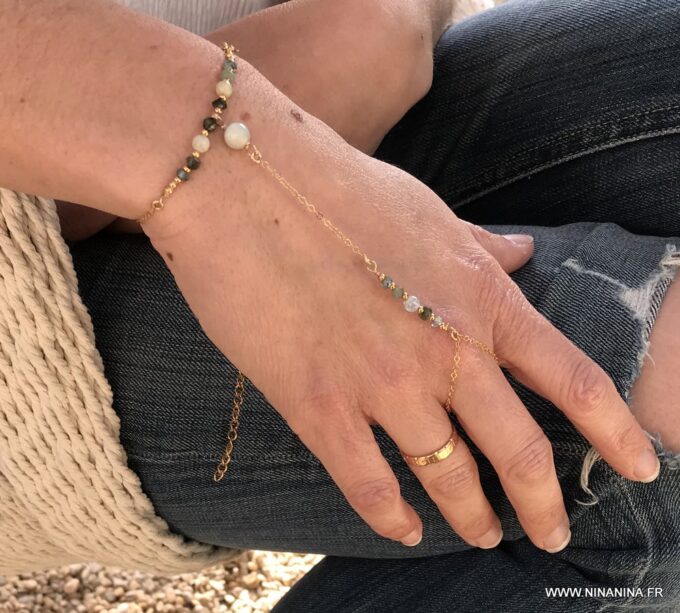 N6660m Chaine main plaqué or aiguemarine émeraude et zircon bleu - Bijoux Bracelets en ligne Ninanina