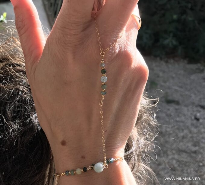 N6660p Chaine main plaqué or aiguemarine émeraude et zircon bleu - Bijoux Bracelets en ligne Ninanina